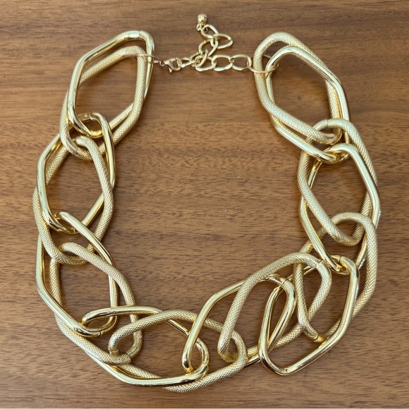 SOHI Gold Metallic Chainlink Necklace Chunky Large Chain link Gold tone macys - Picture 7 of 10